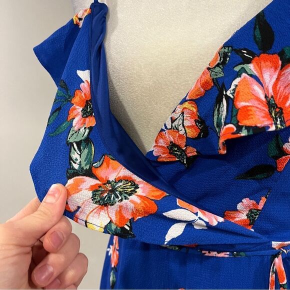 Floral Blue fake Wrap cold shoulder Dress with thin belt size small - Picture 4 of 13